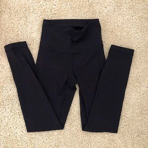 Black Lululemon align leggings
